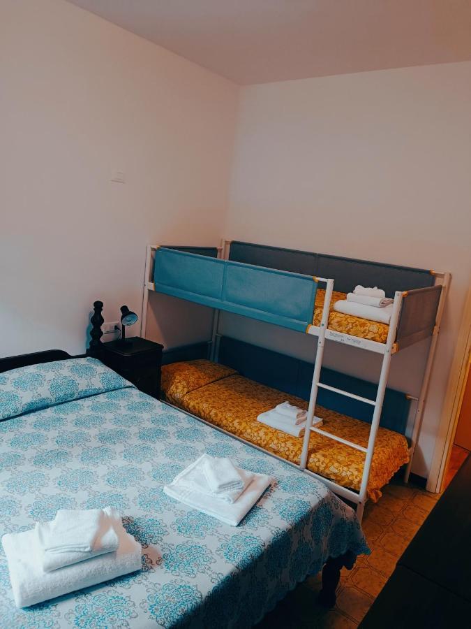 Terrace & Parking - Holiday Home Near Fegina Beach 蒙特罗索阿尔马雷 外观 照片