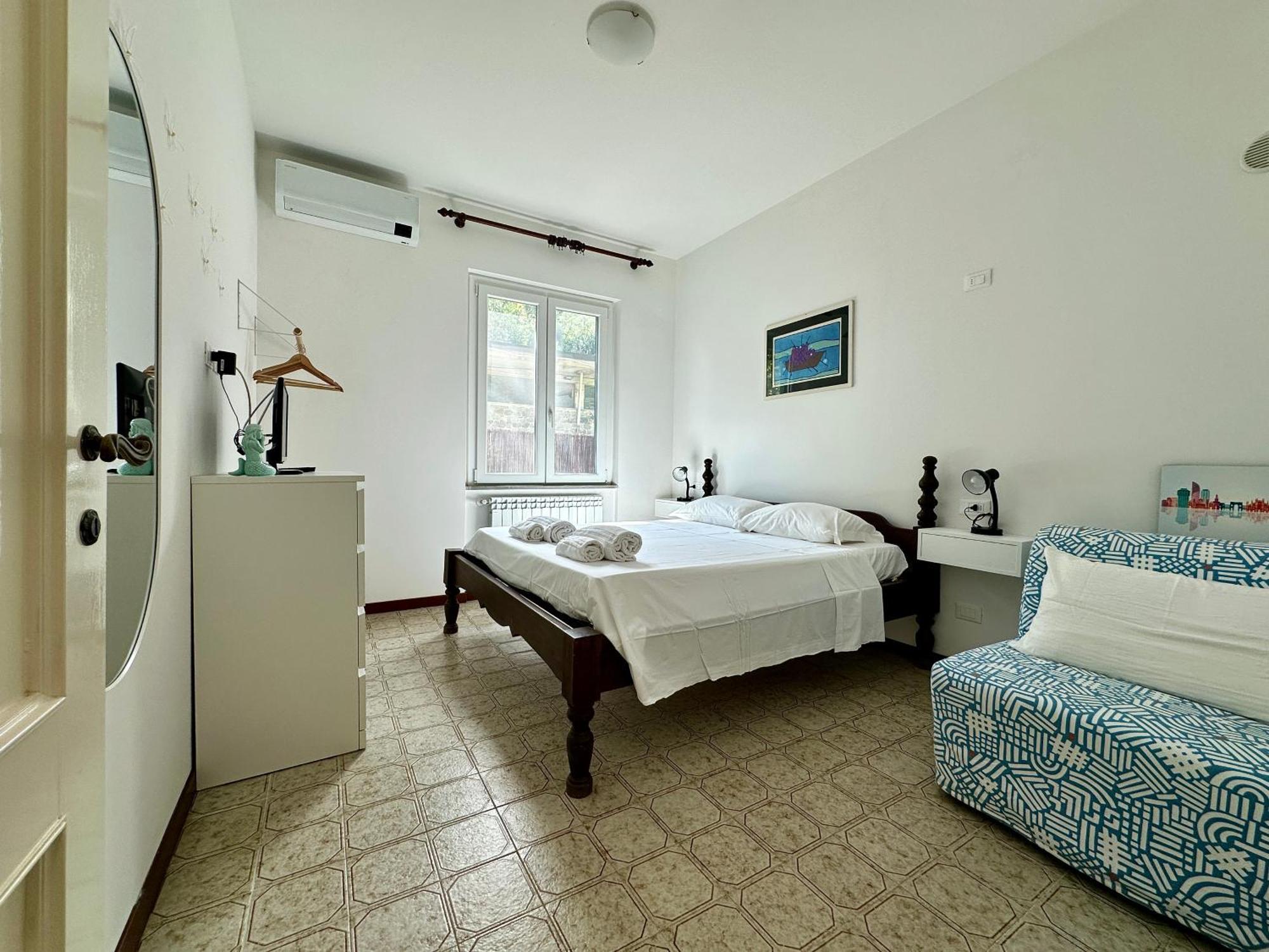 Terrace & Parking - Holiday Home Near Fegina Beach 蒙特罗索阿尔马雷 外观 照片