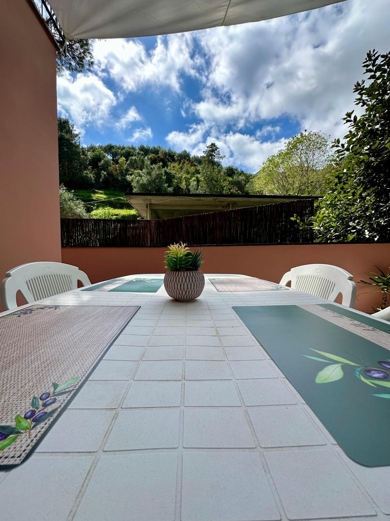 Terrace & Parking - Holiday Home Near Fegina Beach 蒙特罗索阿尔马雷 外观 照片