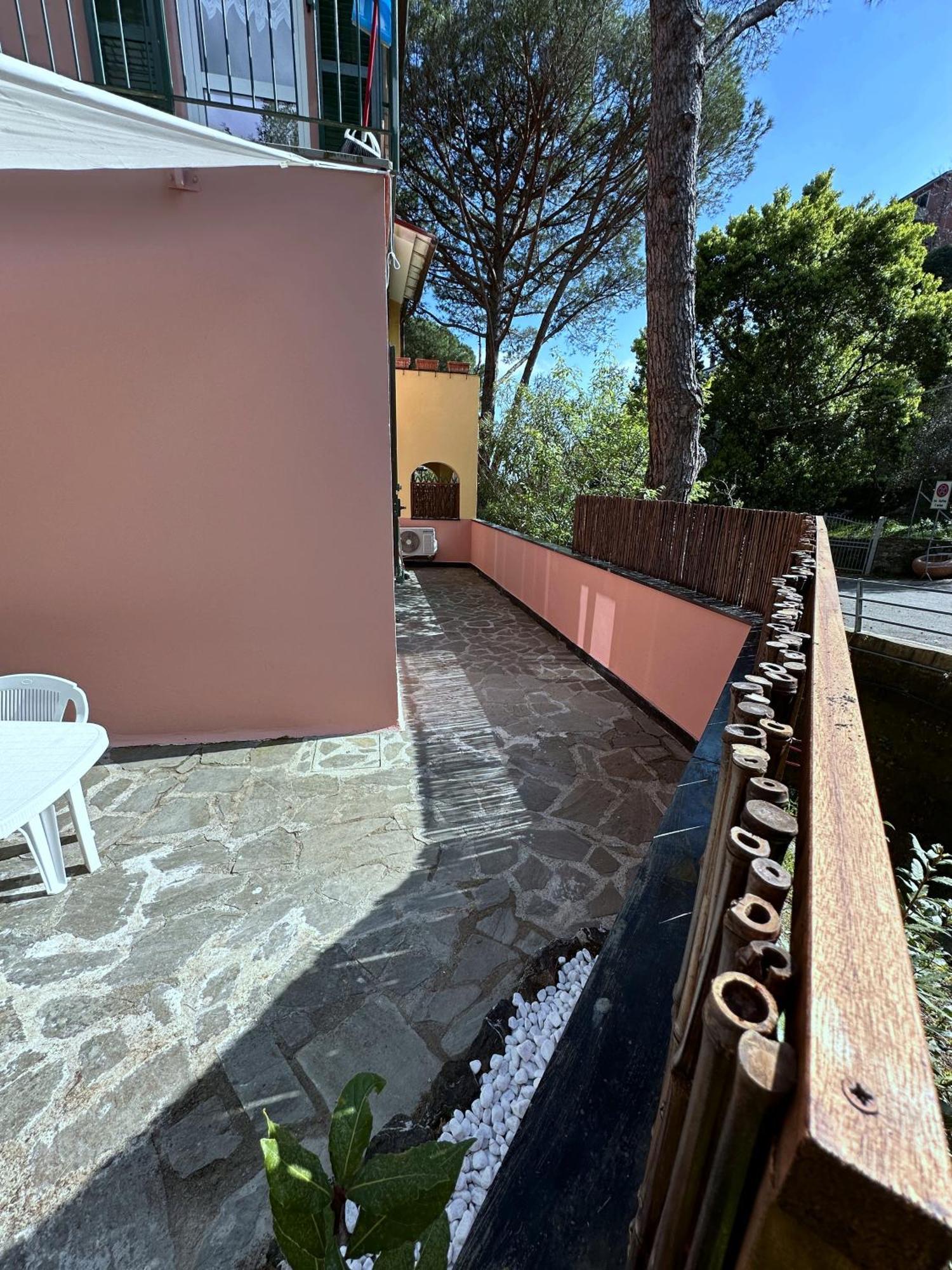Terrace & Parking - Holiday Home Near Fegina Beach 蒙特罗索阿尔马雷 外观 照片